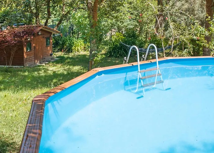 Esquina 204 - Connected With Nature- Uchill *